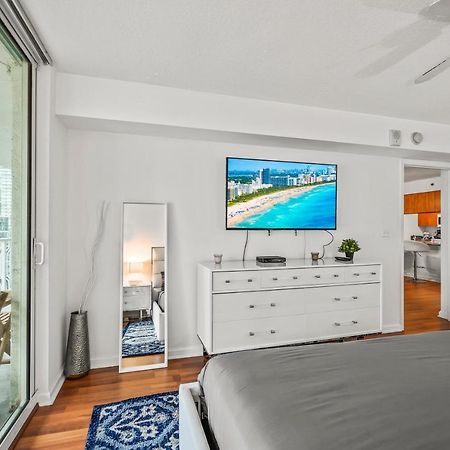 Luxurious 1Br High Rise Condo Brickell-Free Parking Майами Экстерьер фото
