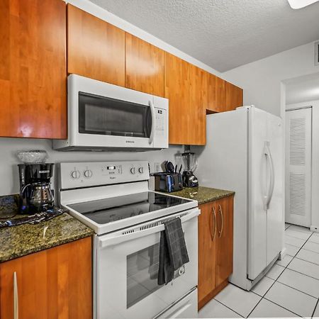 Luxurious 1Br High Rise Condo Brickell-Free Parking Майами Экстерьер фото