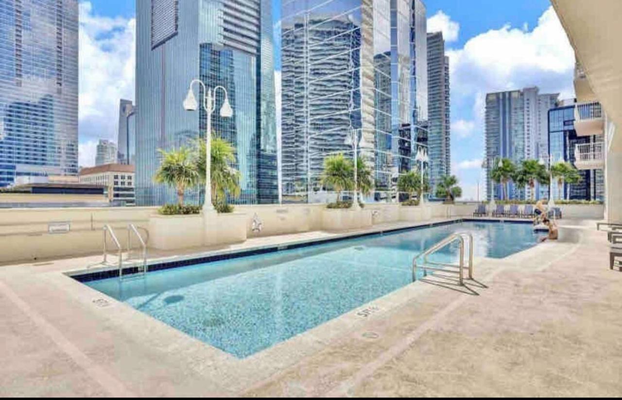 Luxurious 1Br High Rise Condo Brickell-Free Parking Майами Экстерьер фото