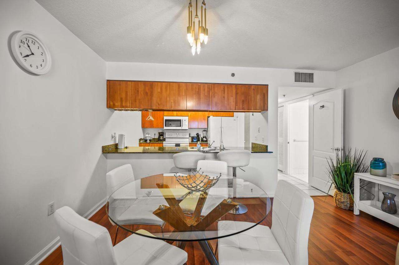 Luxurious 1Br High Rise Condo Brickell-Free Parking Майами Экстерьер фото