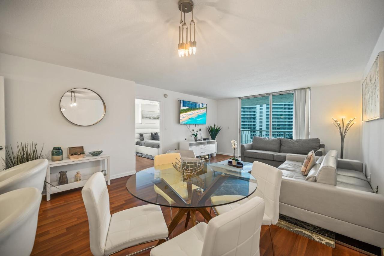 Luxurious 1Br High Rise Condo Brickell-Free Parking Майами Экстерьер фото