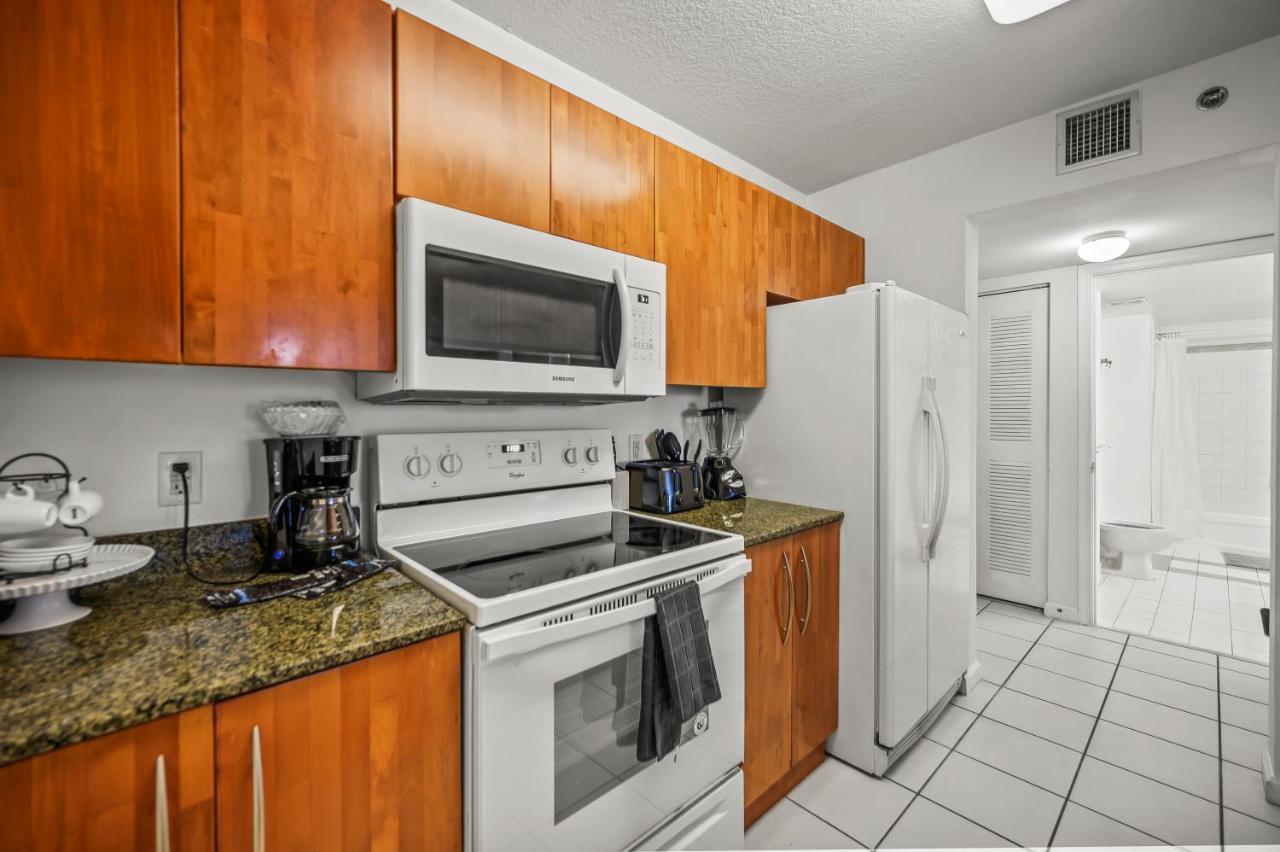 Luxurious 1Br High Rise Condo Brickell-Free Parking Майами Экстерьер фото